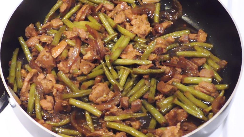 pork and beans adobo in pan